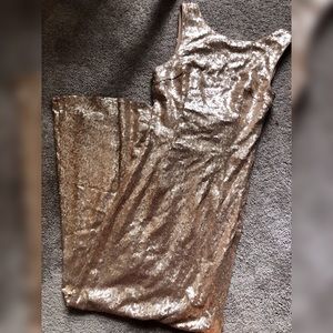 Lulu’s gold sequin formal maxi dress size medium